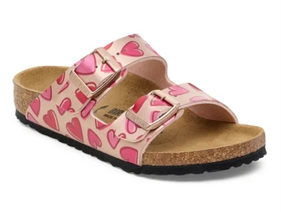 Birkenstock Arizona Kids sandal i lyserød med hjerteprintBirkenstock Arizona Kids sandal i lyserød med hjerteprint