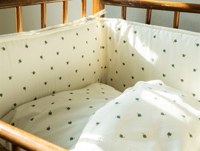 That\'s Mine Lotus sengerand specks of luck monteret i tremmeseng