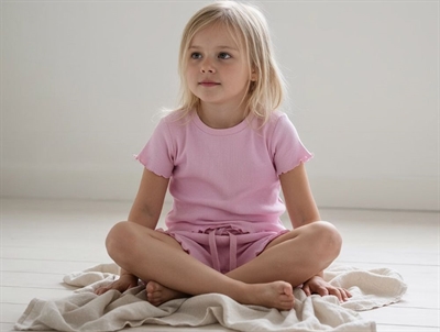 Wheat pink t-shirt Irene