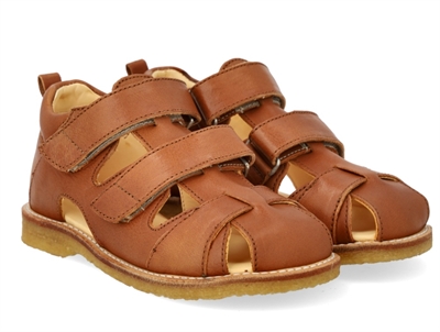 Angulus sandal i cognac til børn med velcroremme og lukket tå