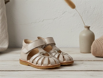 Angulus sandal sand med glitterhjerte og velcro
