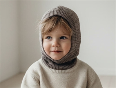 MP Oslo elefanthue lysebrun melange i merinould med bomuldsfoer