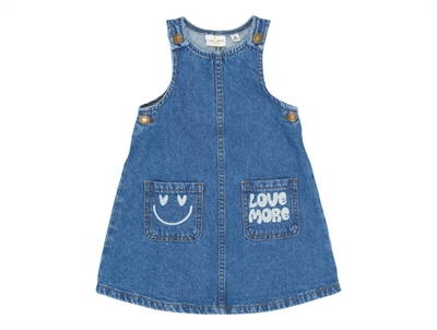 THE NEW siblings denimkjole medium blue denim med smiley og Love More lommer forside
