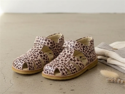 Arauto RAP sandal nude leo med velcro