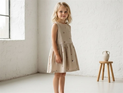 Wheat embroidery flowers kjole Hella