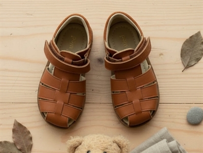 Pom Pom sandal camel med velcro