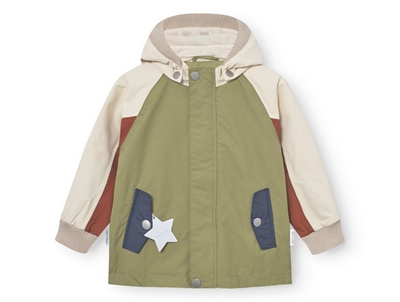 Mini A Ture Matwally overgangsjakke i boa green color block set forfra