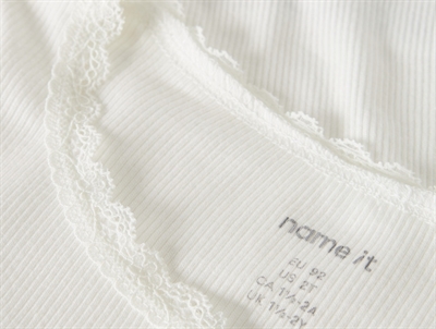 Name It bluse cloud dancer med blondekant