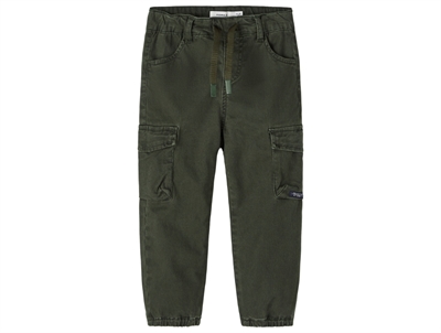 Name It cargo bukser i mørkegrøn nuance med lommer