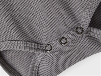 Lil Atelier body quiet shade