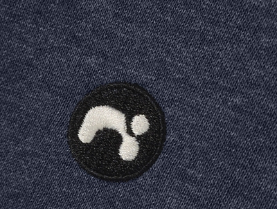 name it sweatshirt dark sapphire med badge detalje