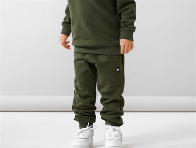 Name It sweatpants rifle green med badge