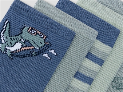 5-pak Name It sokker med striber og dinosaur i blue mirage