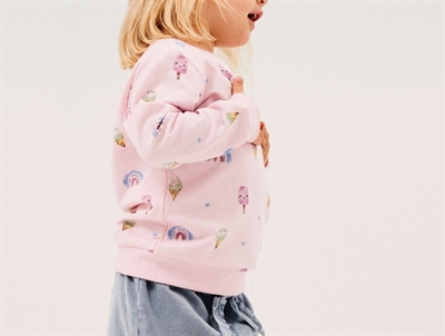 Name It parfait pink is og regnbuer sweatshirt
