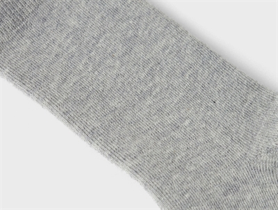 Nærbillede af Name It strømpe i grey melange med uld
