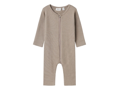 Name It heldragt natdragt i satellite grå brun nuance i merinould og silke med lynlås set forfra