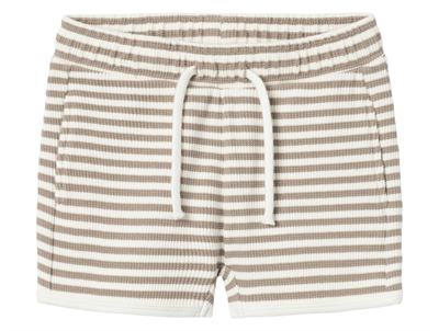 Lil Atelier mocha meringue/coconut milk stribede shorts