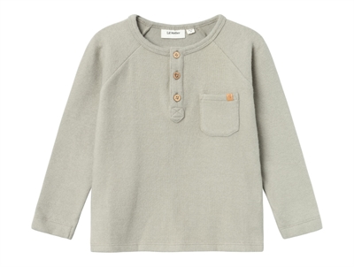 Lil Atelier laurel oak top