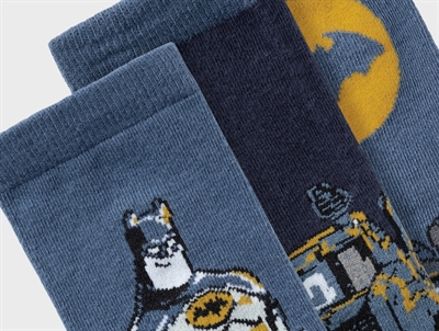 nærbillede af Batwheels print på sokker fra Name It