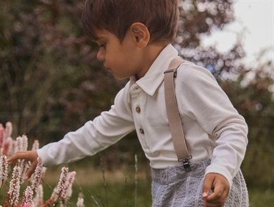 Lil' Atelier bluse i rahvid nuance pa barn med lange aermer