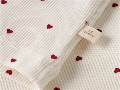 Lil Atelier bluse coconut milk med små hjerter