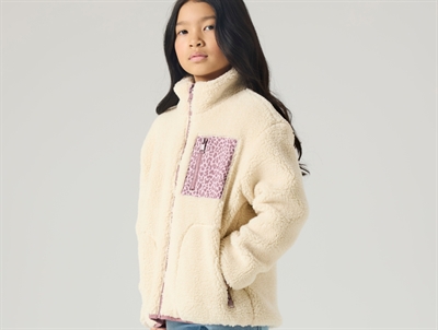 Name It teddyjakke fog med leopardlomme på model