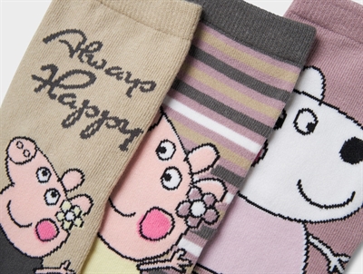 3-pak Gurli Gris strømper i elderberry fra Name It med print