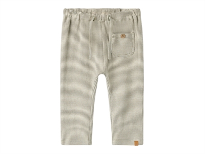 Lil' Atelier bukser i brun nuance med striber set forfra
