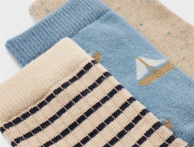 3-pak strømper i peyote og blå spring lake fra Name It med sejlskibsmotiv