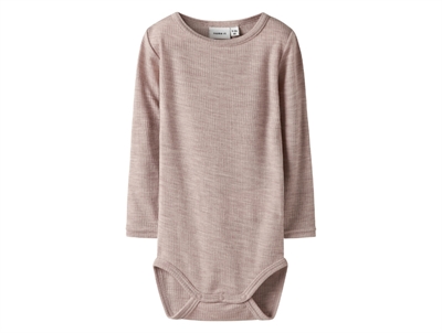 Name It uld body i shadow gray merinould med ribstruktur