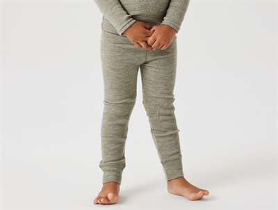 Name It leggings i dried sage grøn nuance i merinould med ribmønster på barn