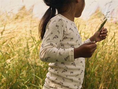 Barn i Lil\' Atelier bluse i morganite berry uld