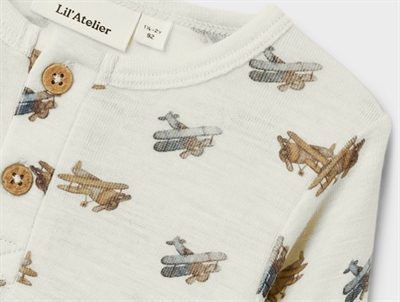 Detalje af Lil\' Atelier bluse i turtledove melange uld modal