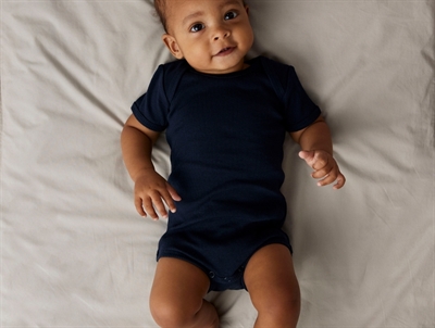 Name It body 3-pak i rib med korte ærmer i beige, blå og navy