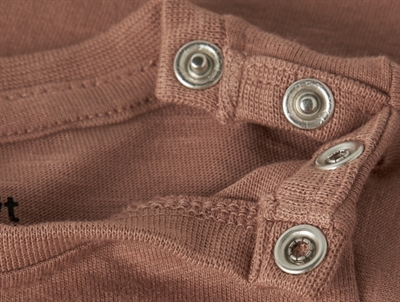 Name It body i brun nuance detalje med trykknapper