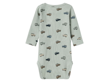 bagside af body fra Name It i farven aqua gray