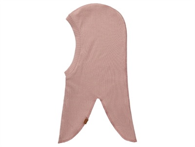 Name It balaklava i woodrose ribstrik set fra siden