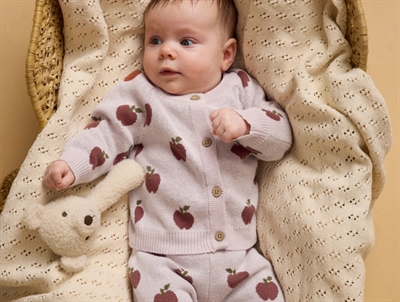 Lil\' Atelier strikcardigan hushed violet med æbleprint