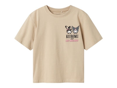 Name It t-shirt i beige nuance med Kuromi og My Melody print