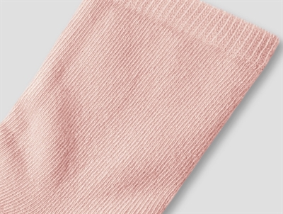 Lil\' Atelier MINI sokker i cameo rose med skridsikre dutter