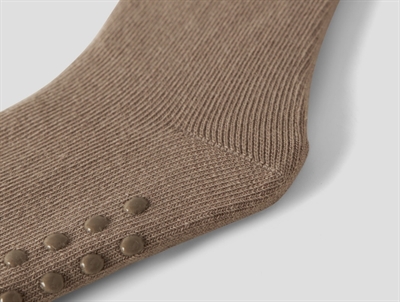 Lil\' Atelier MINI sokker i sepia tint med skridsikre dutter