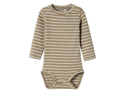 Name It body i brunlig nuance med hvide striber