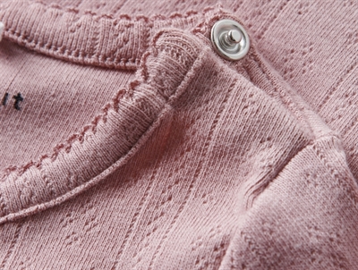 Name It body i lyserød nuance med hulmønster