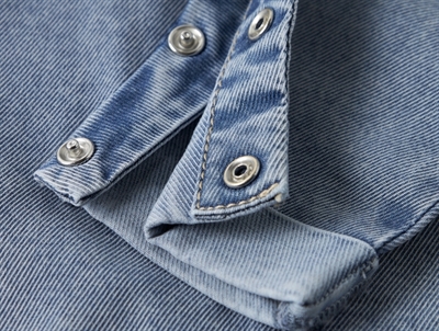 Name It denim overall i blå nuance medium blue denim med trykknapper
