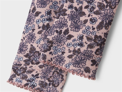 Name It leggings i lys lilla med blomsterprint  