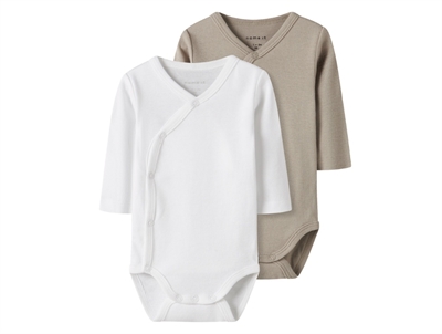 Name It body 2-pak i farverne pure cashmere og bright white med wraplukning