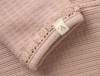 Lil\' Atelier leggings i rosabrun nuance med blondekant ved ankler