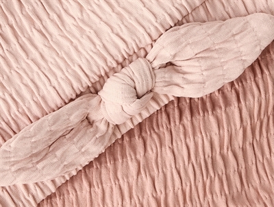 Lil\' Atelier bikini i fersken nuance med sløjfedetalje foran