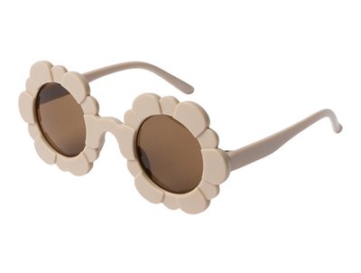 Lil' Atelier solbriller i beige nuance set fra siden