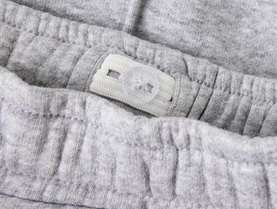 Name It sweatbukser light grey melange med brede ben produktfoto tæt på
